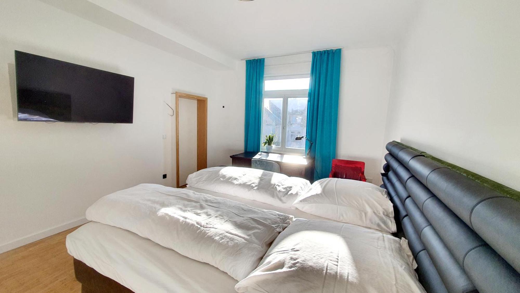 Helles Zimmer Mit Kingsize-Bett Mannheim Exterior foto